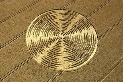 Mais circulos no trigo
